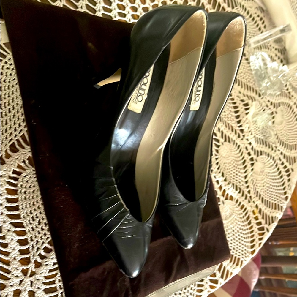 Ladies dress shoes black heels size 8 1/2 bandouno. Made in Italy